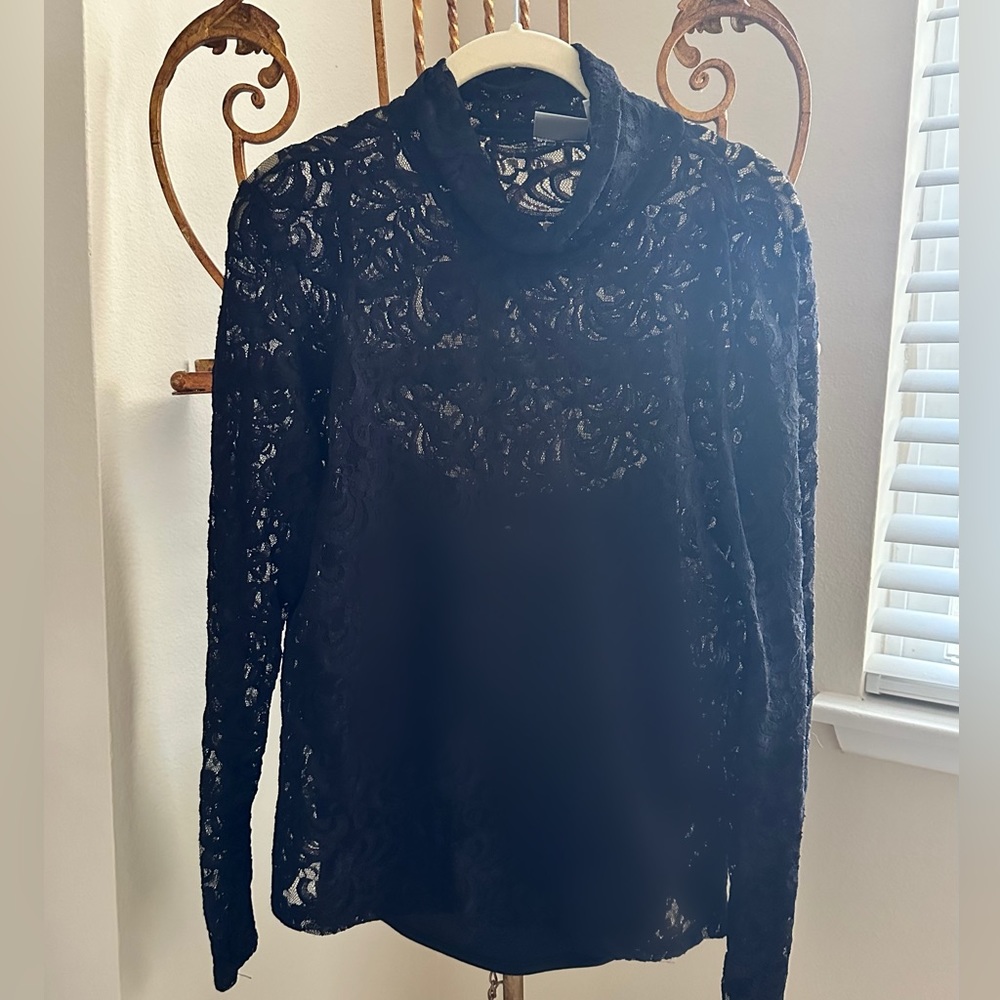 🎁NWOT Nicole Miller Black Lace Turtleneck M/L🎁